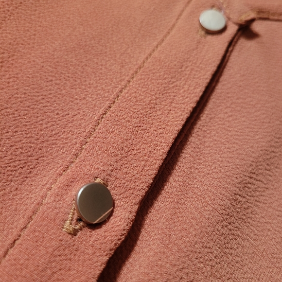 cute burnt orange top - Picture 3 of 3